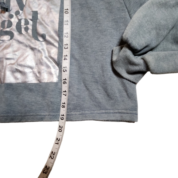 Public Library Women's Party Angel Cropped Long Sleeve Hoodie Size Small B45 - Picture 4 of 6